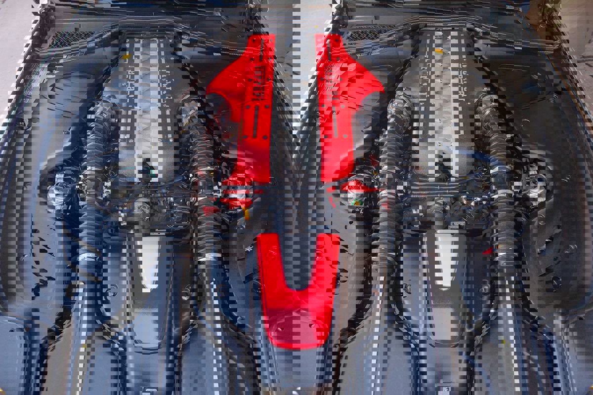 Used 2012 Ferrari FF image 8