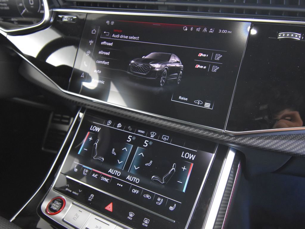 New 2025 Audi RS Q8 performance image 18