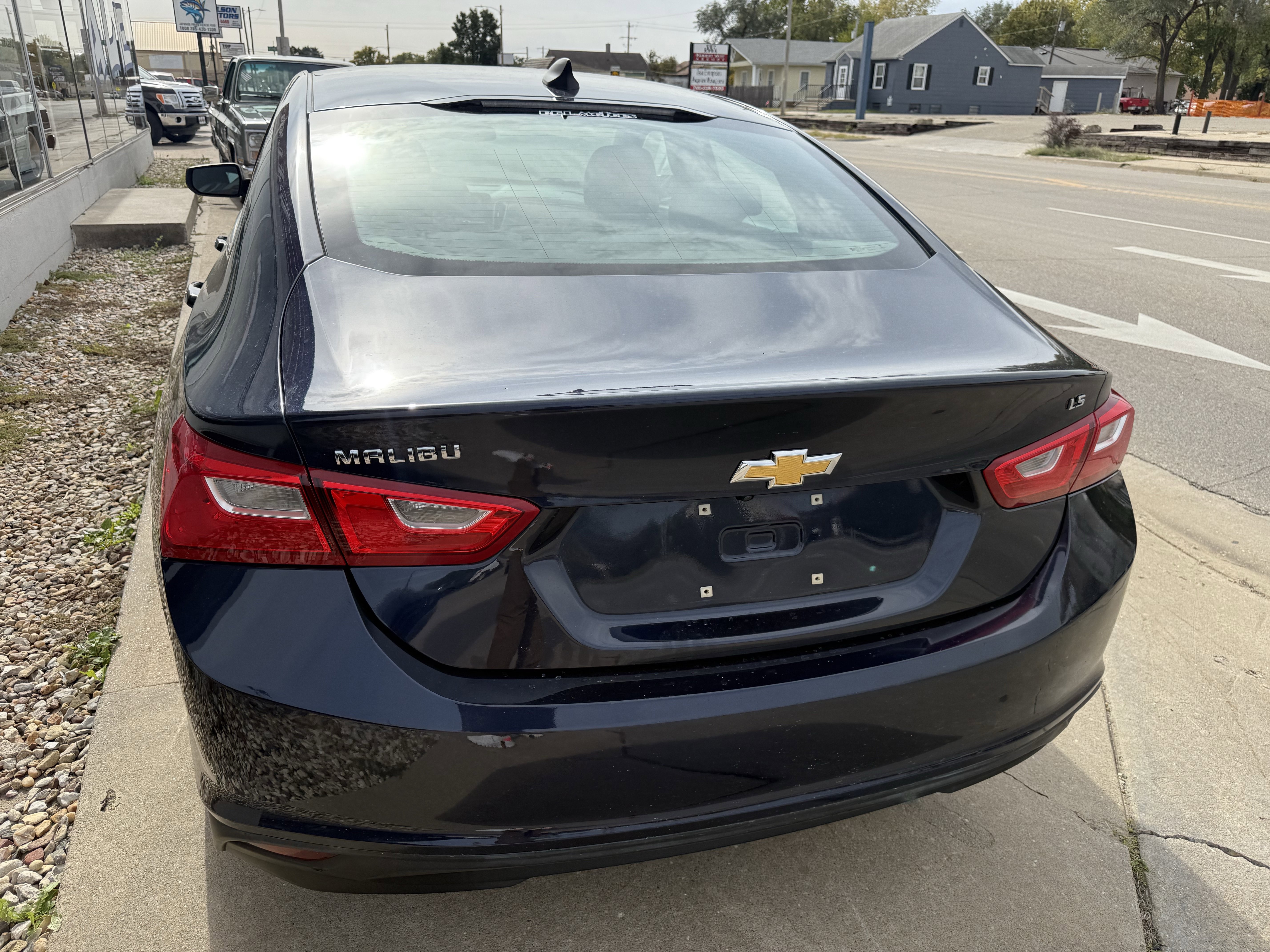 Used 2016 Chevrolet Malibu LS image 9