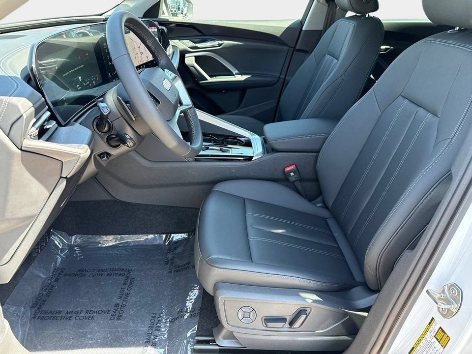 Certified 2025 Audi Q5 Premium w/ Convenience Package AWD/4WD image 16