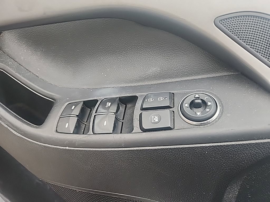 Used 2014 Hyundai Elantra Limited FWD image 24