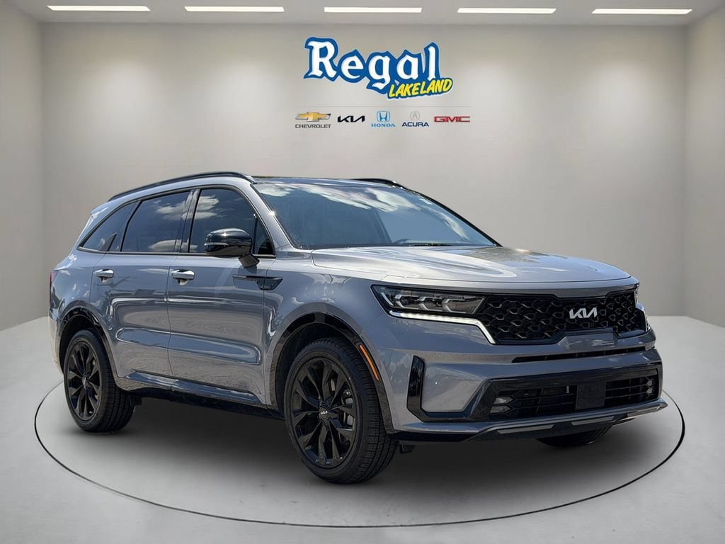 Certified 2023 Kia Sorento SX FWD image 1