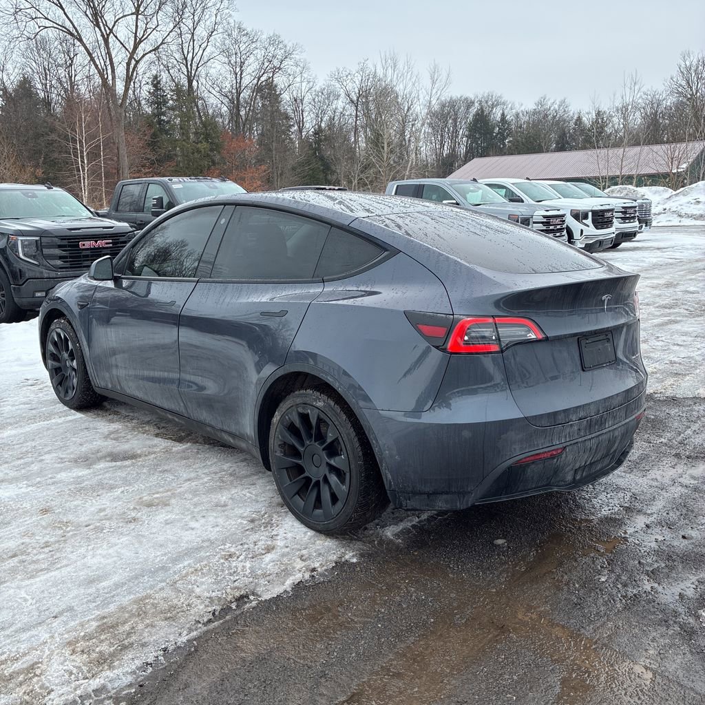 Used 2021 Tesla Model Y Long Range image 2