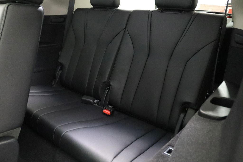 Used 2026 Acura MDX SH-AWD image 12