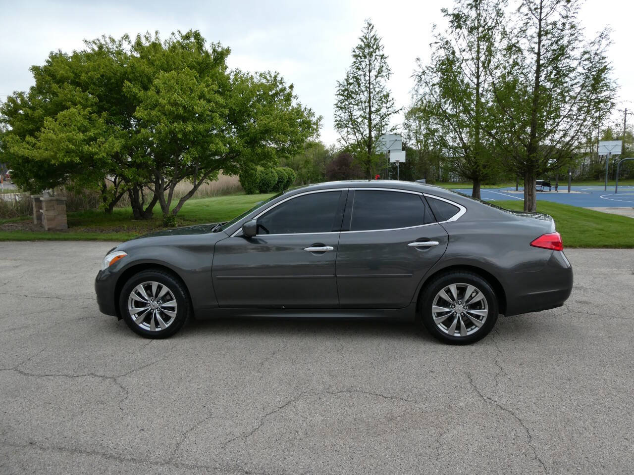Used 2012 INFINITI M37 x w/ Premium Pkg AWD/4WD image 8
