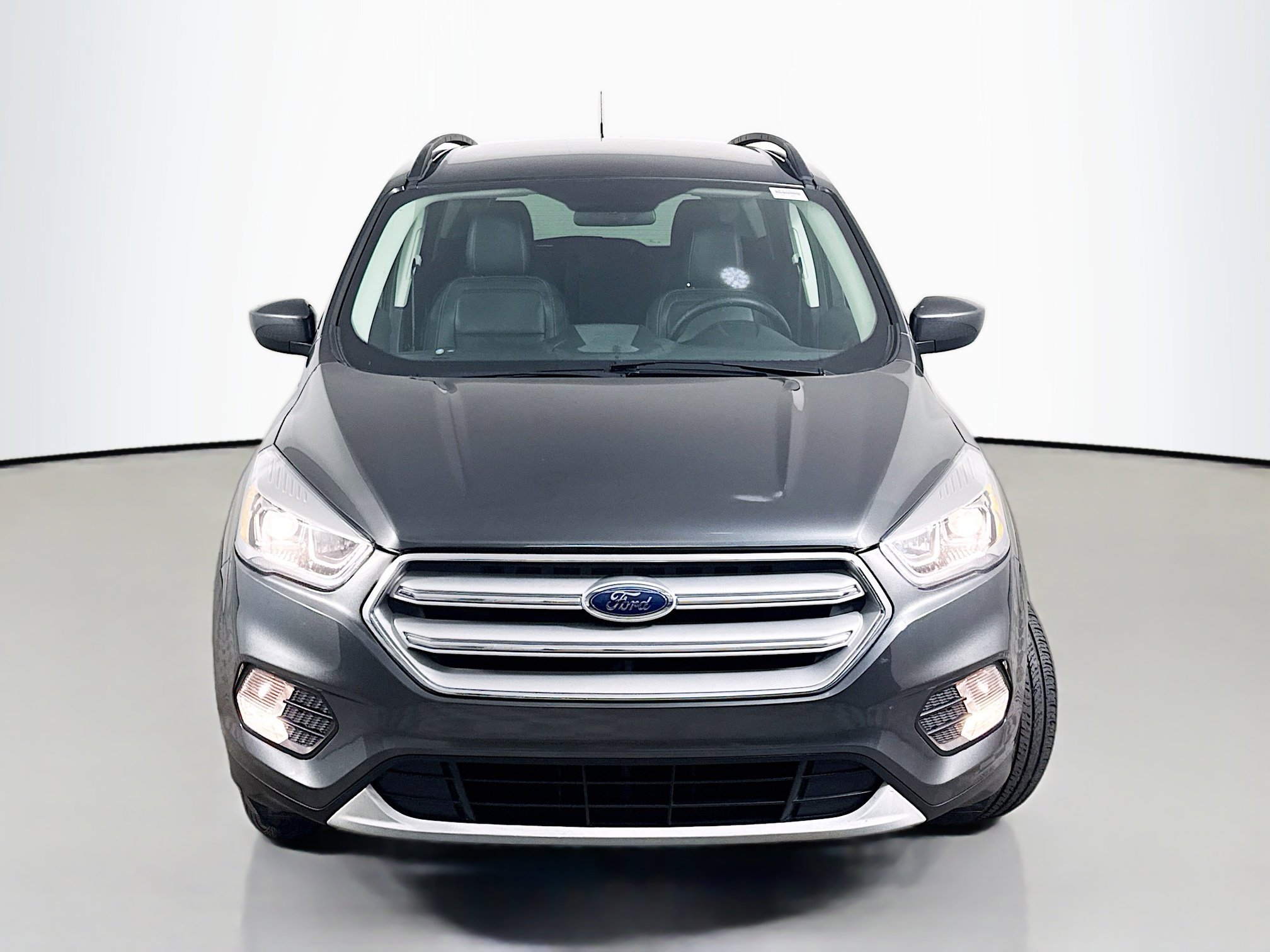 Used 2019 Ford Escape SEL image 2