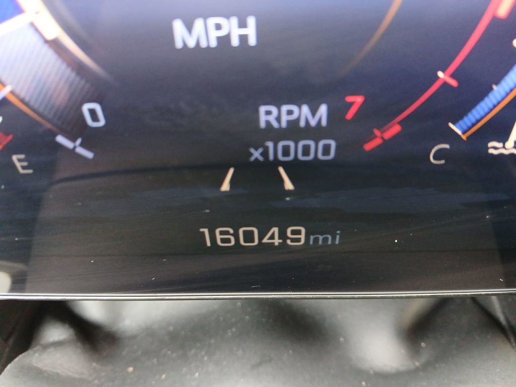 Used 2025 Chevrolet Traverse LT image 17