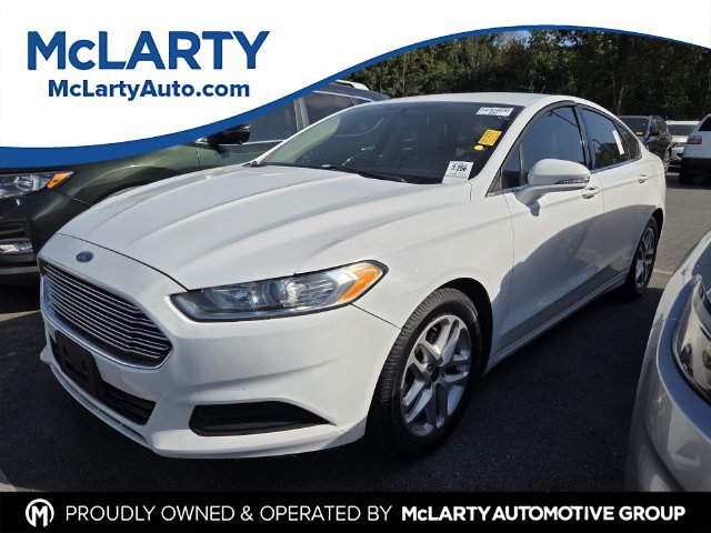 Used 2016 Ford Fusion SE FWD image 1