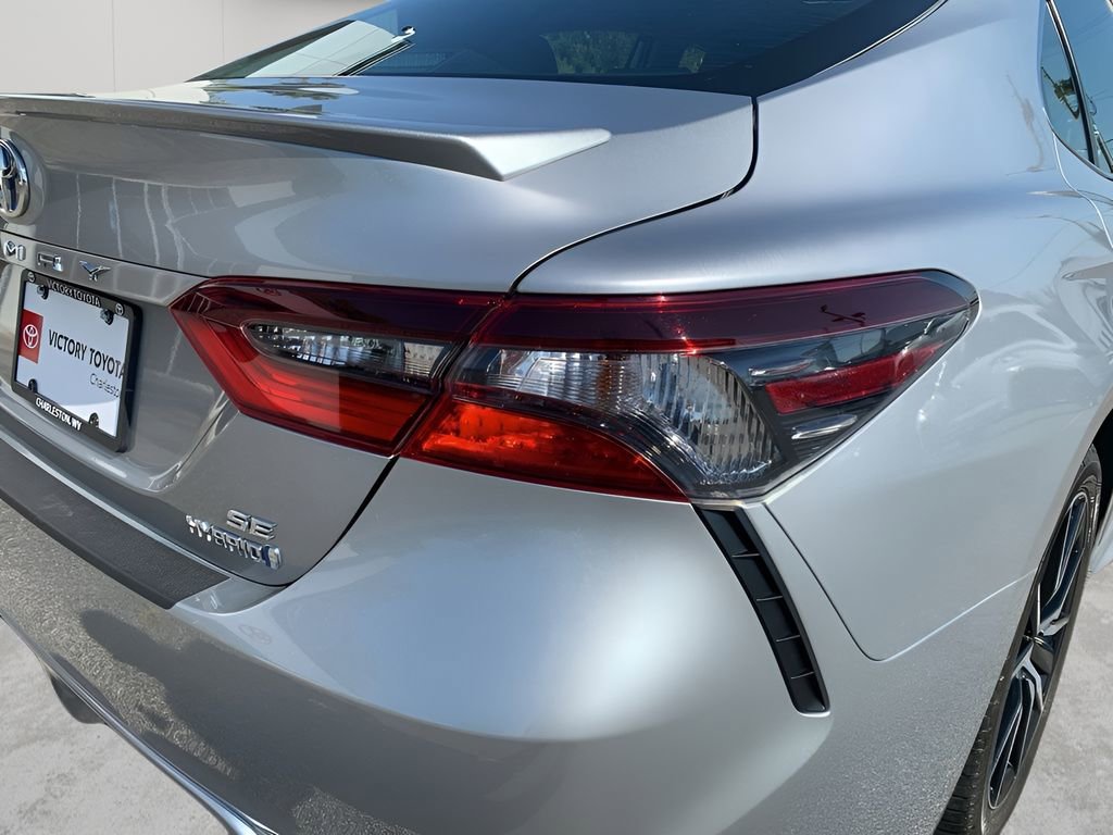 Used 2024 Toyota Camry SE image 30