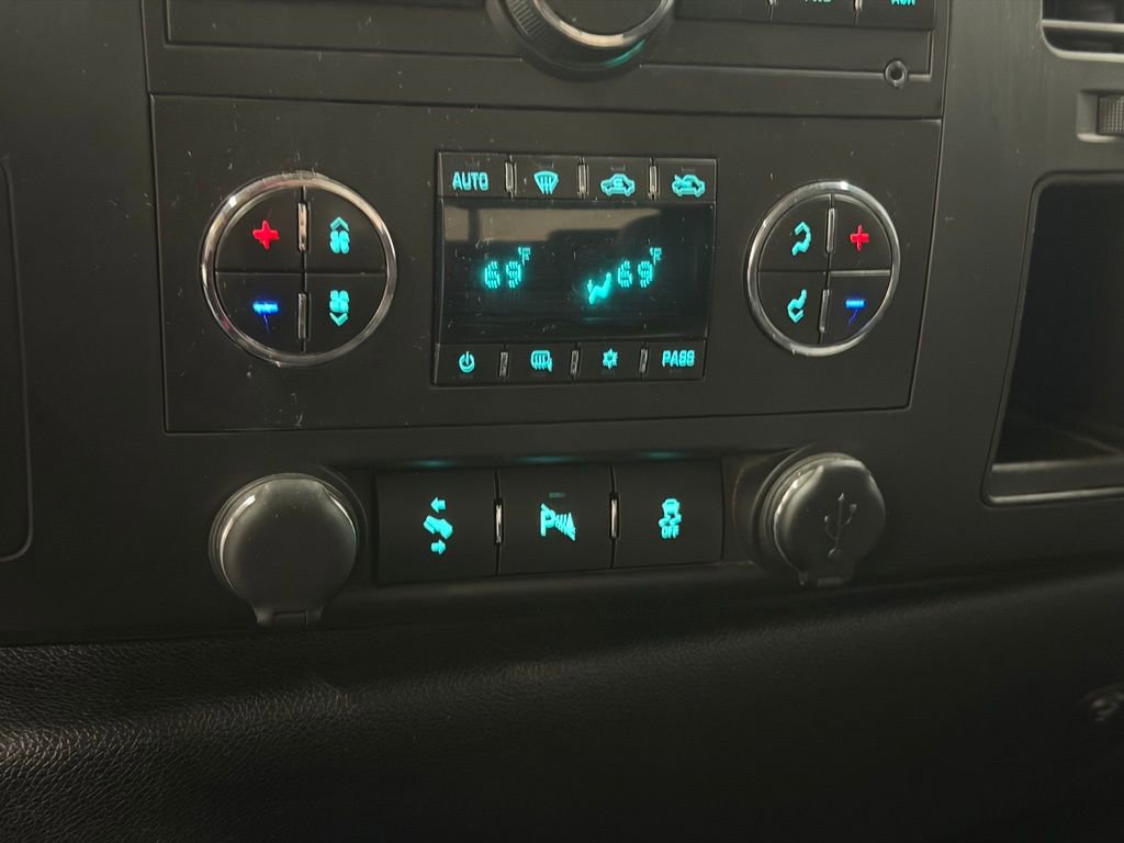 Used 2013 GMC Sierra 2500 SLE w/ SLE Preferred Package image 33