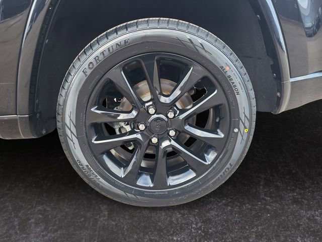 Used 2020 Jeep Grand Cherokee Altitude image 29