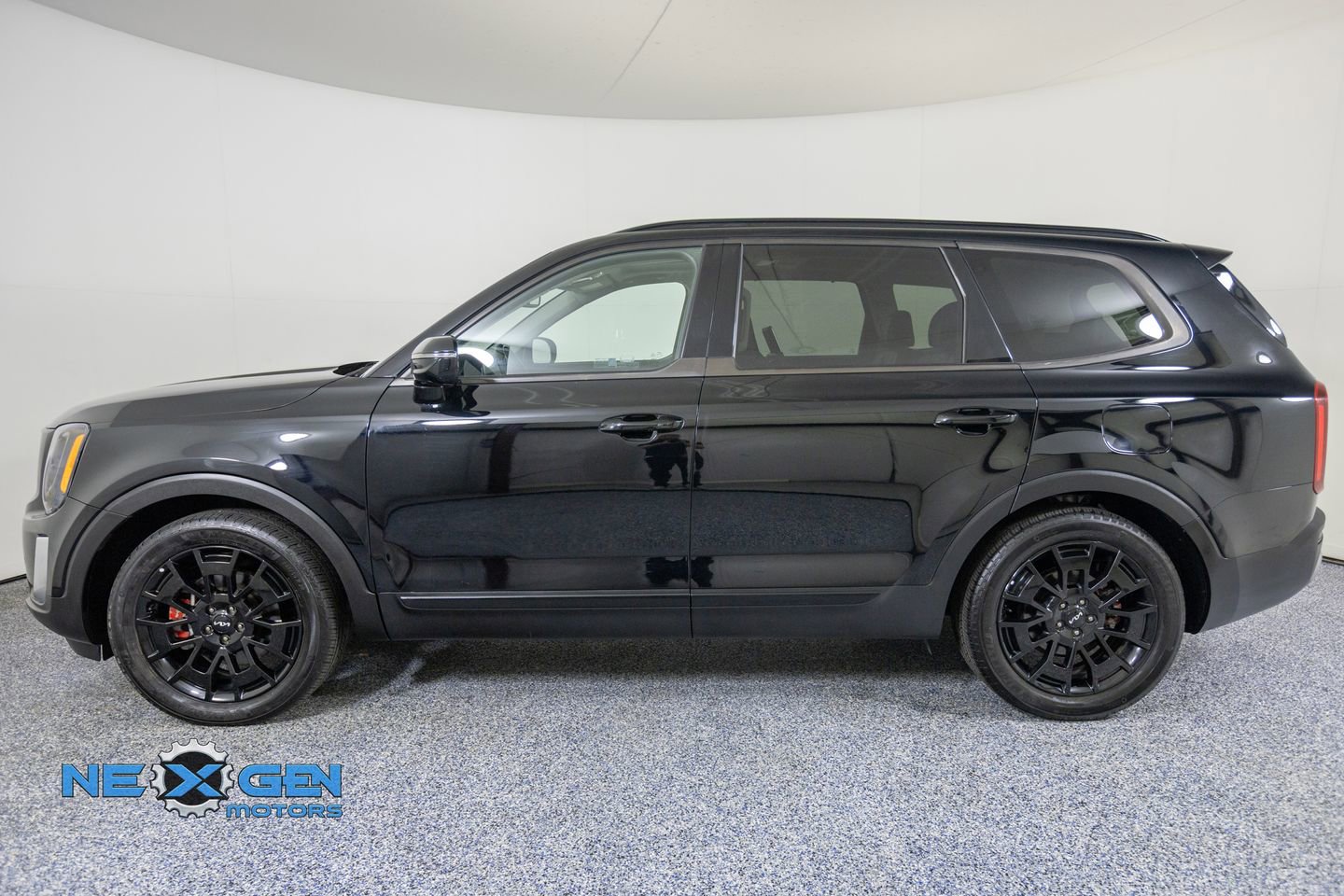 Used 2022 Kia Telluride SX w/ SX Prestige Package AWD/4WD image 4