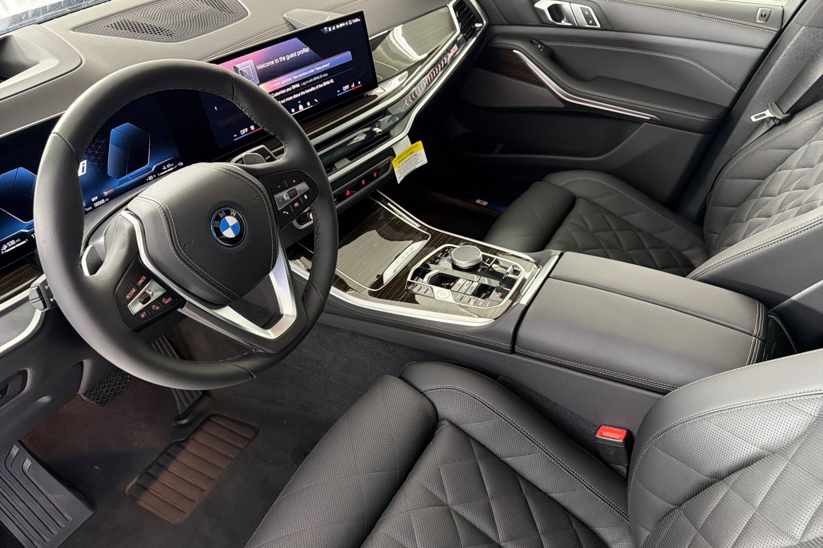 New 2026 BMW X5 xDrive50e w/ Climate Comfort Package AWD/4WD image 4