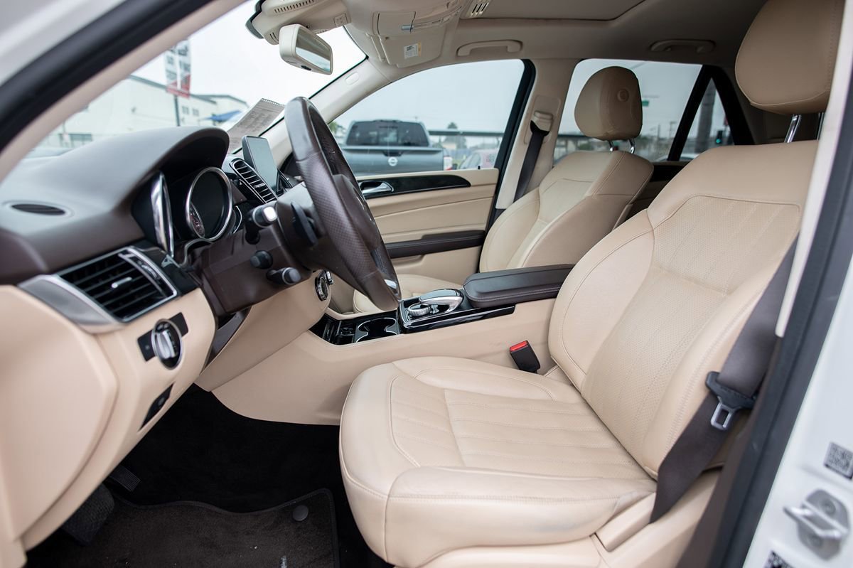 Used 2017 Mercedes-Benz GLE 350 w/ Premium 1 Package image 21