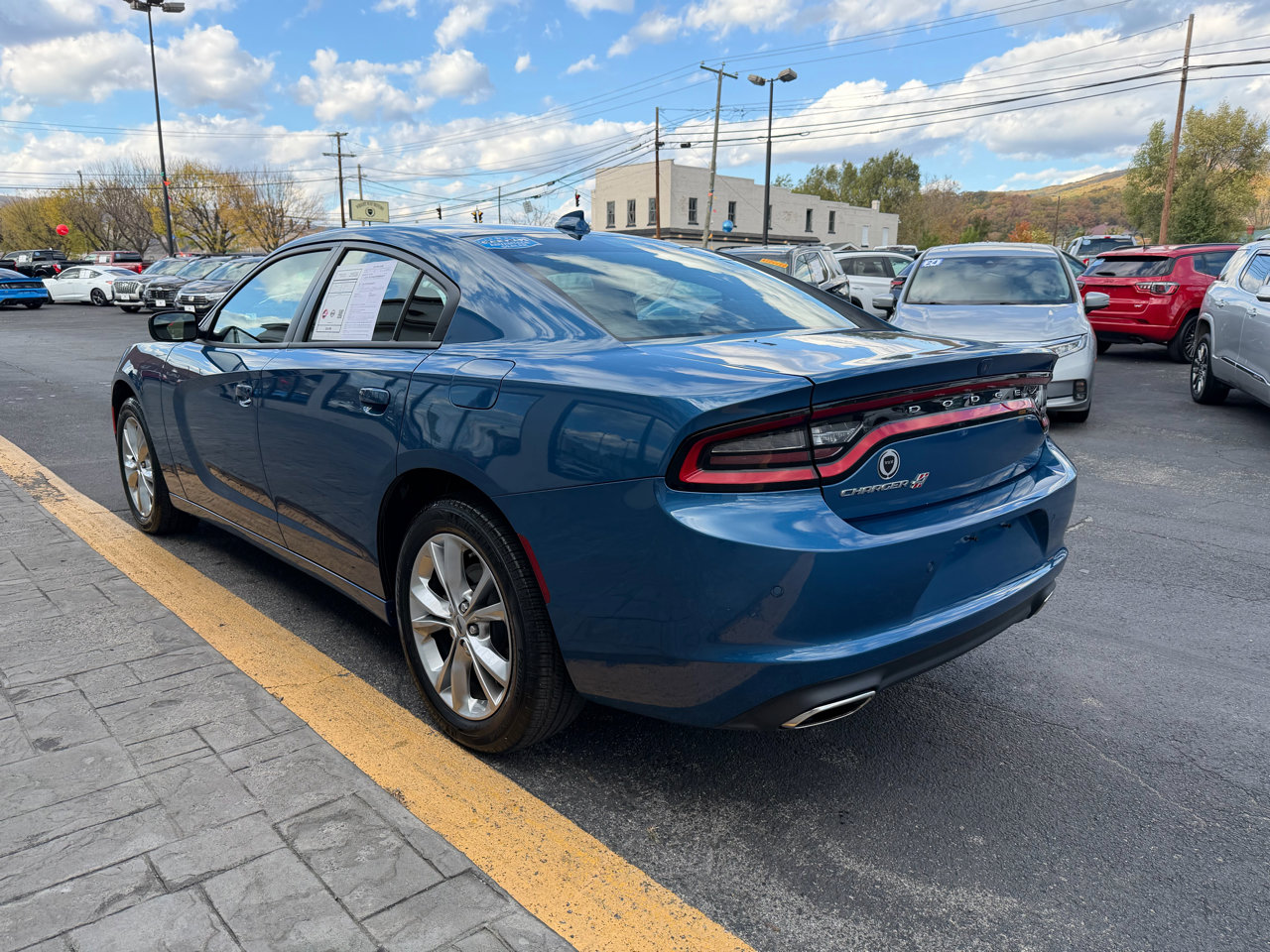 Used 2023 Dodge Charger SXT w/ Cold Weather Package image 5