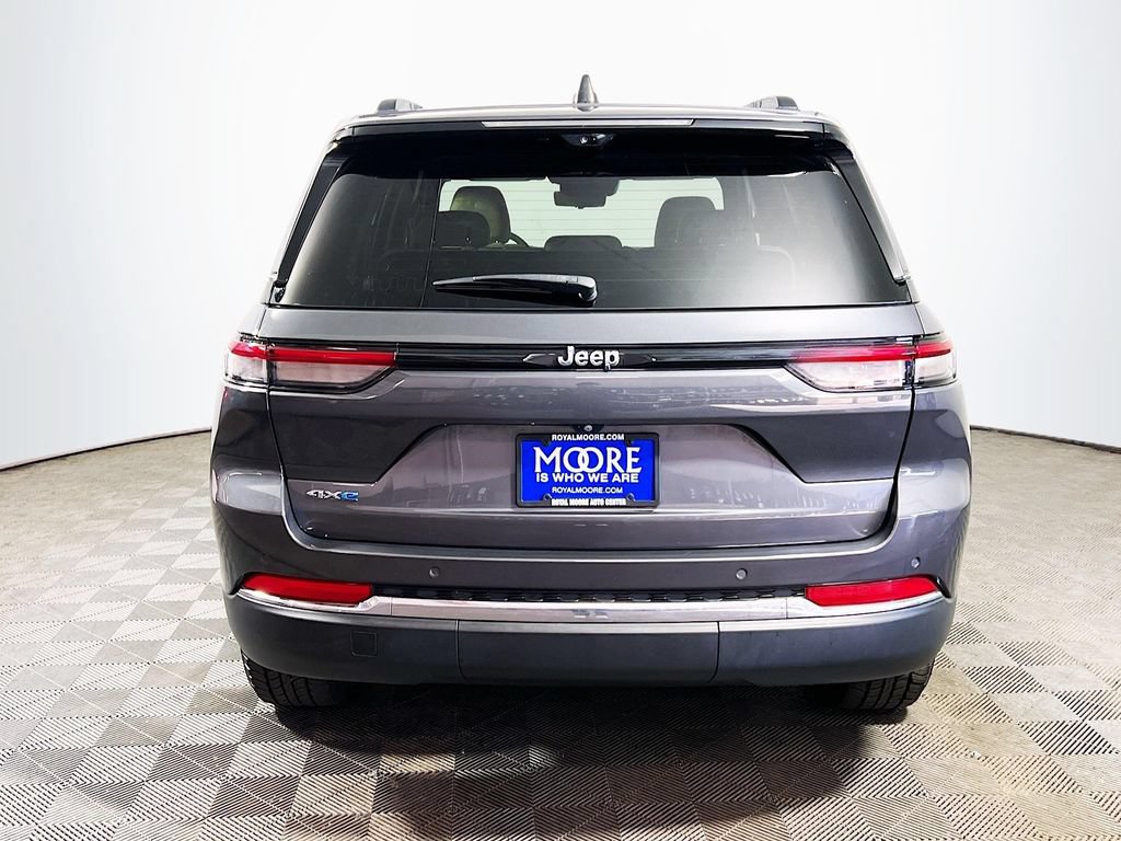 Used 2022 Jeep Grand Cherokee Limited 4xe w/ Luxury Tech Group II AWD/4WD image 6