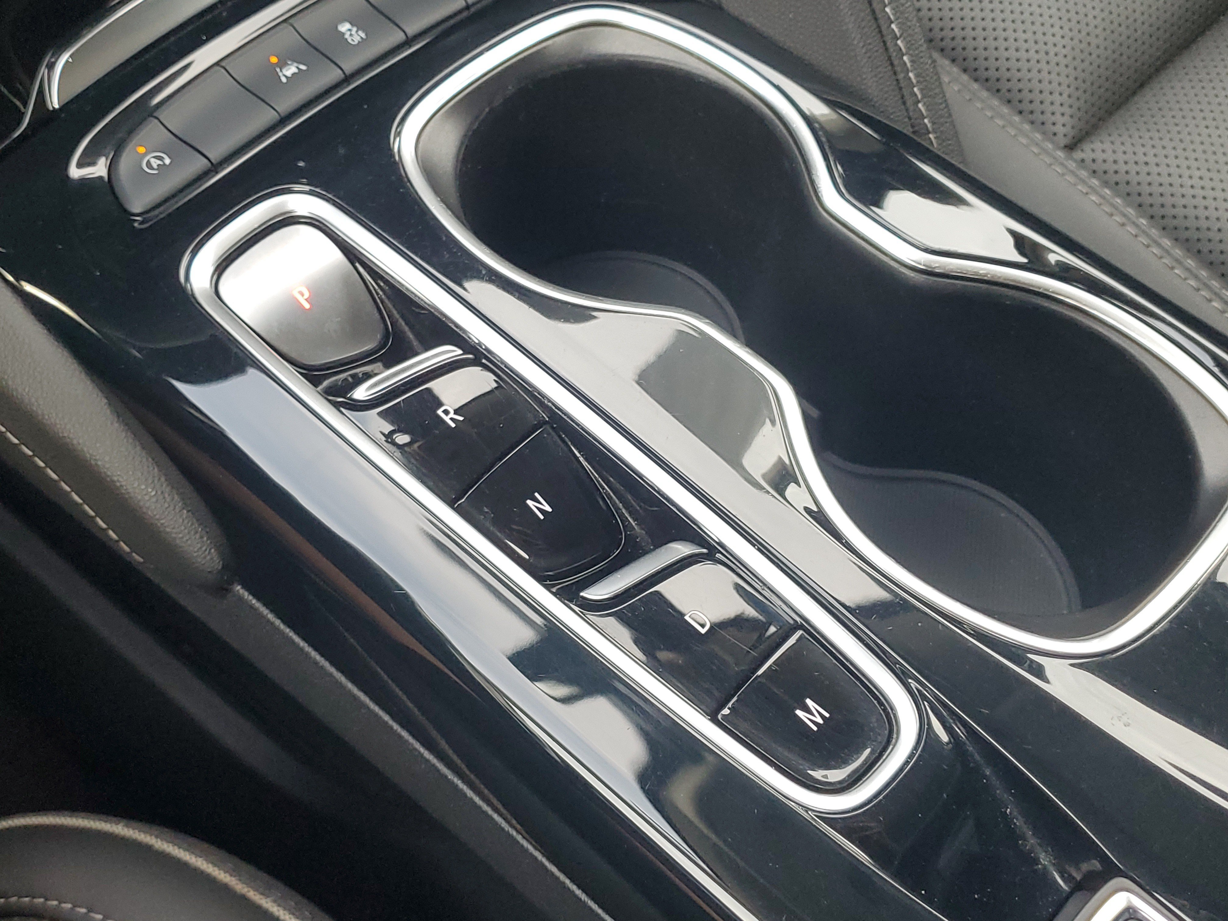 Used 2021 Buick Envision Essence w/ Technology Package I FWD image 28