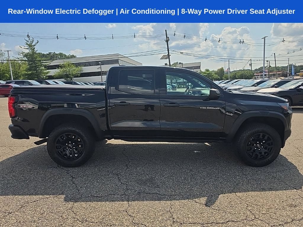 Used 2023 Chevrolet Colorado Trail Boss AWD/4WD image 3