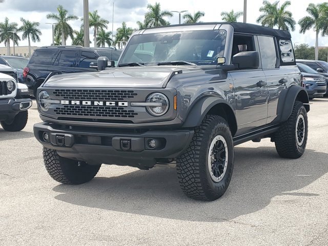 Certified 2023 Ford Bronco Badlands w/ Sasquatch Package image 3