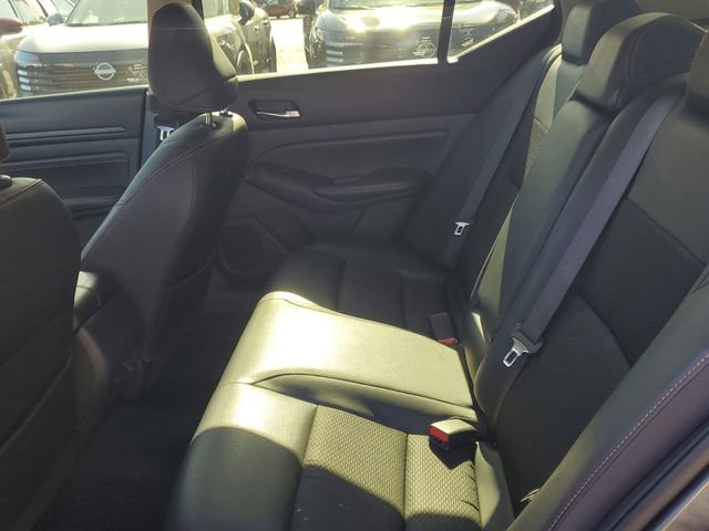 Used 2020 Nissan Altima 2.5 SR w/ Premium Package FWD image 12