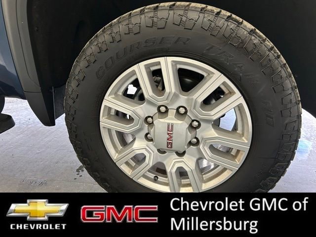 Used 2021 GMC Sierra 2500 SLT w/ SLT Premium Package AWD/4WD image 11