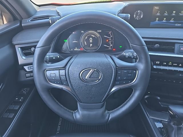 Used 2020 Lexus UX 250h w/ Premium Package image 20