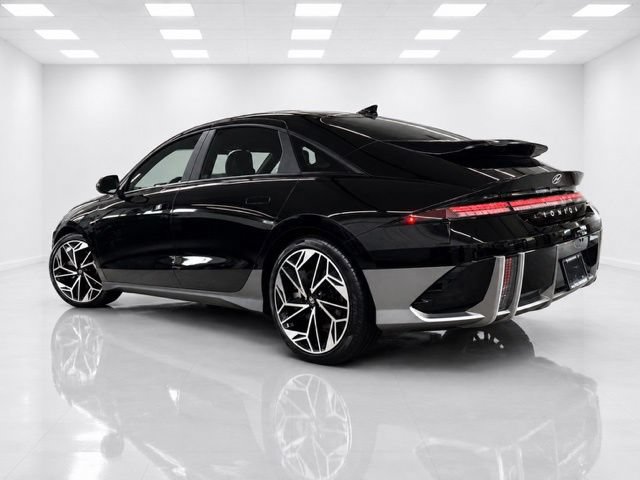 Used 2023 Hyundai Ioniq 6 SEL AWD/4WD image 4