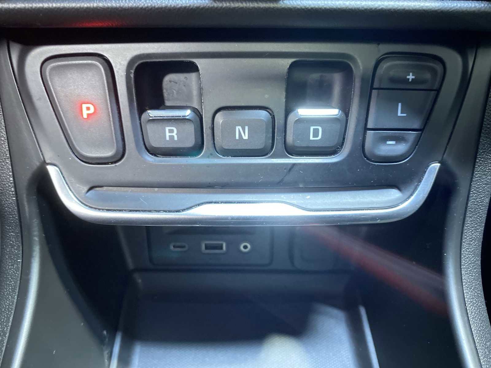 Used 2020 GMC Terrain SLE w/ Driver Convenience Package image 17