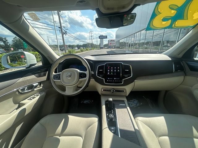 Certified 2023 Volvo XC90 B6 Plus w/ Protection Package Premier AWD/4WD image 17