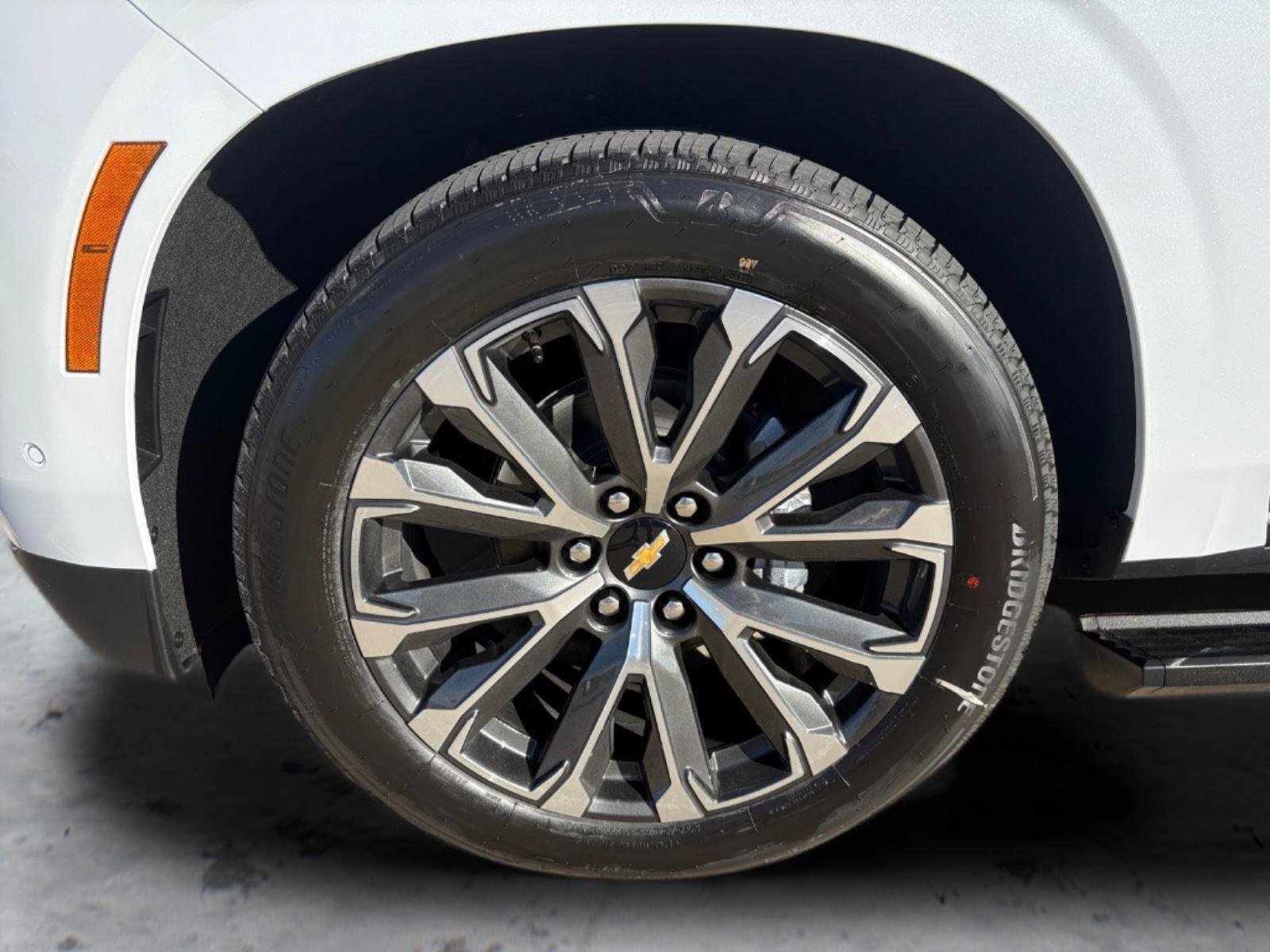 New 2026 Chevrolet Tahoe High Country AWD/4WD image 16