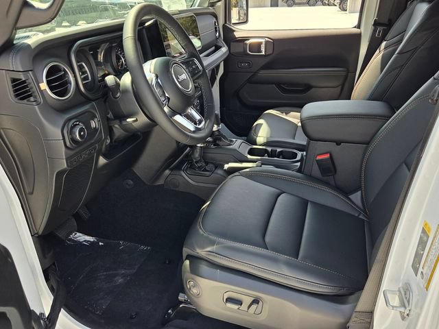 New 2026 Jeep Wrangler Unlimited Sahara AWD/4WD image 14