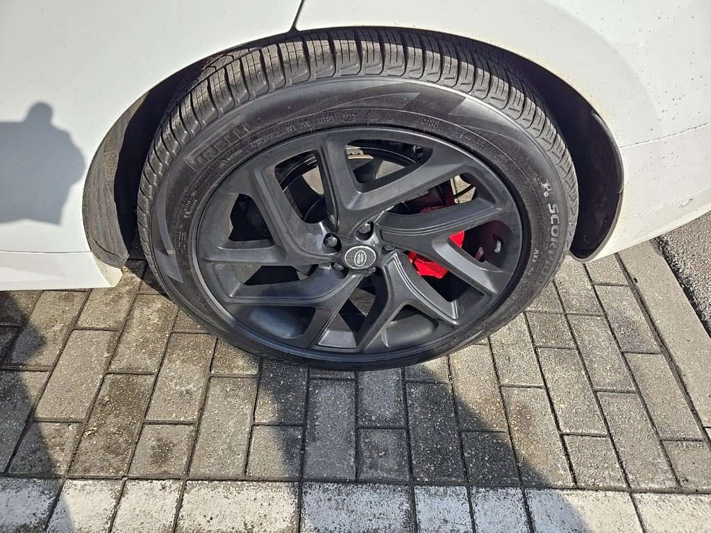 Used 2023 Land Rover Range Rover Sport SE Dynamic image 9