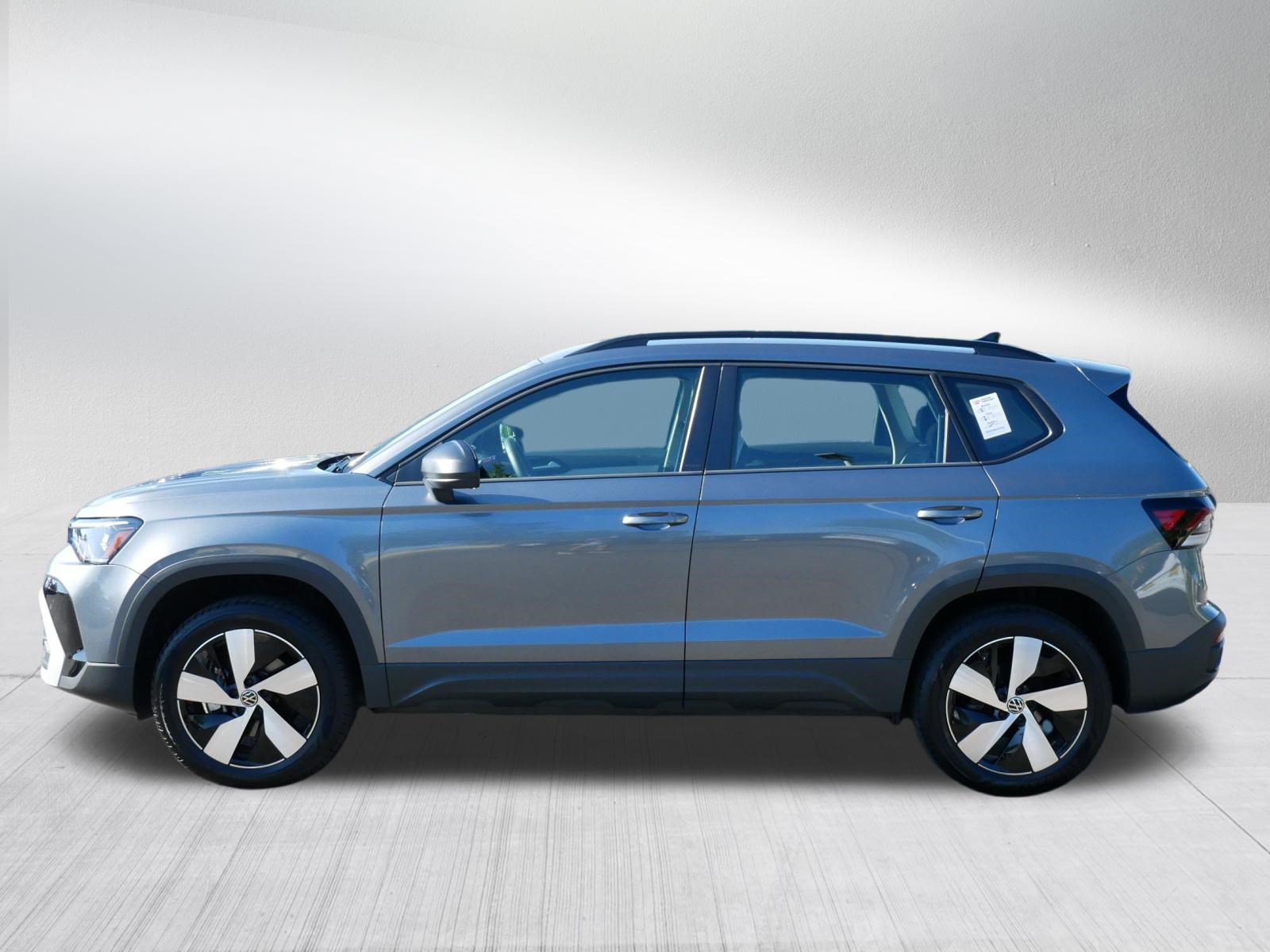 Used 2025 Volkswagen Taos S AWD/4WD image 4