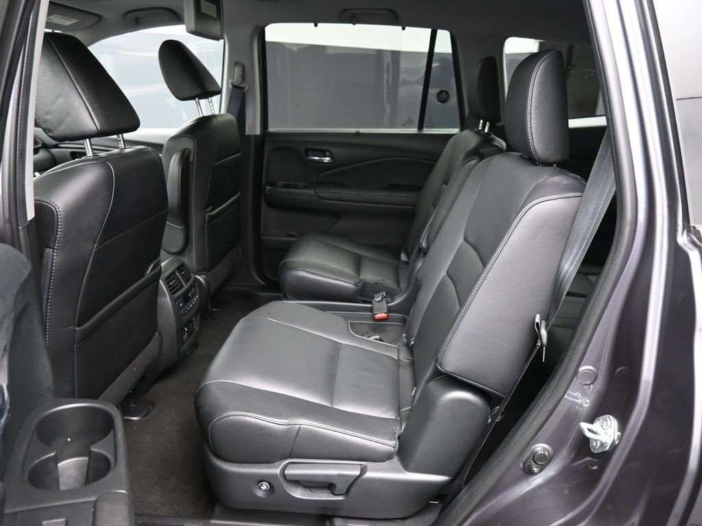 Certified 2022 Honda Pilot Touring image 23
