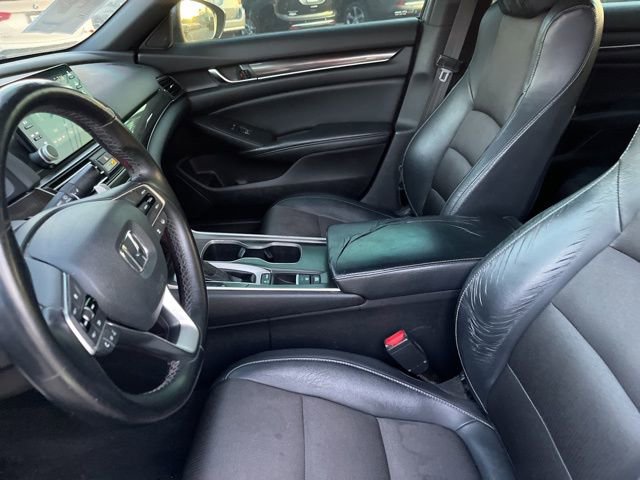 Used 2018 Honda Accord Sport image 9