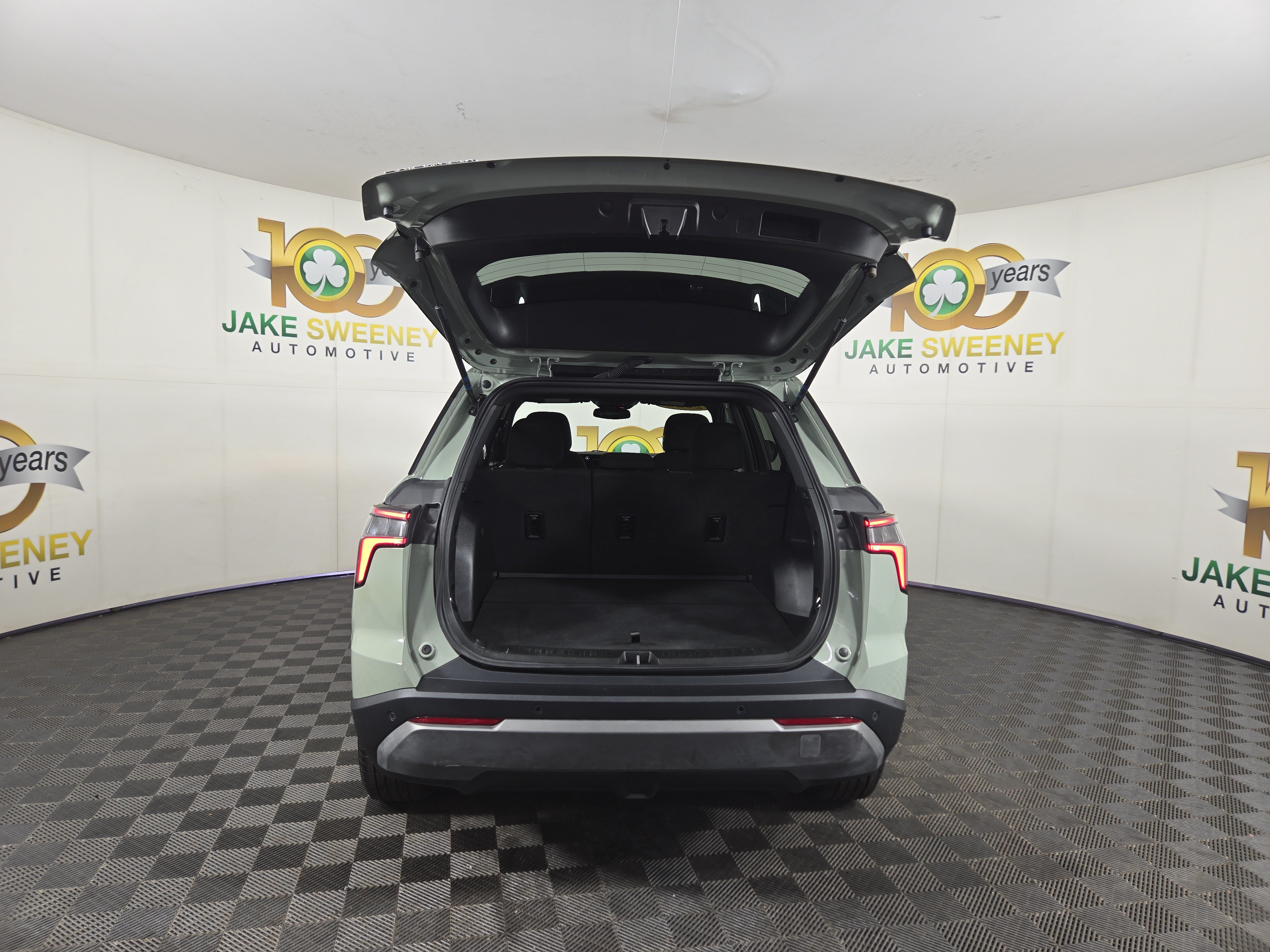 Certified 2026 Chevrolet Equinox LT FWD image 32