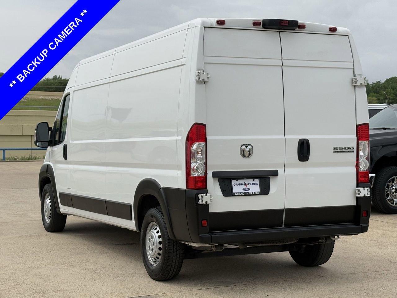 Used 2025 RAM ProMaster 2500 w/ Convenience Group image 6