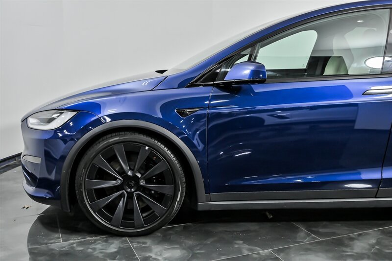 Used 2023 Tesla Model X AWD/4WD image 6