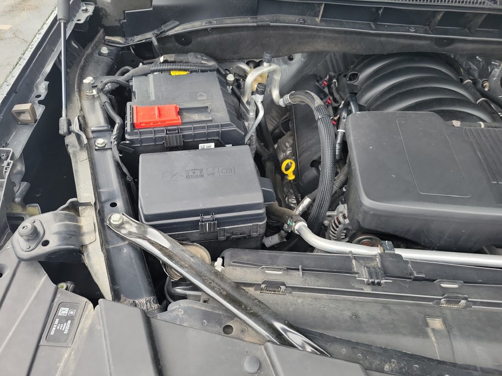 Used 2024 Chevrolet Suburban Premier AWD/4WD image 40