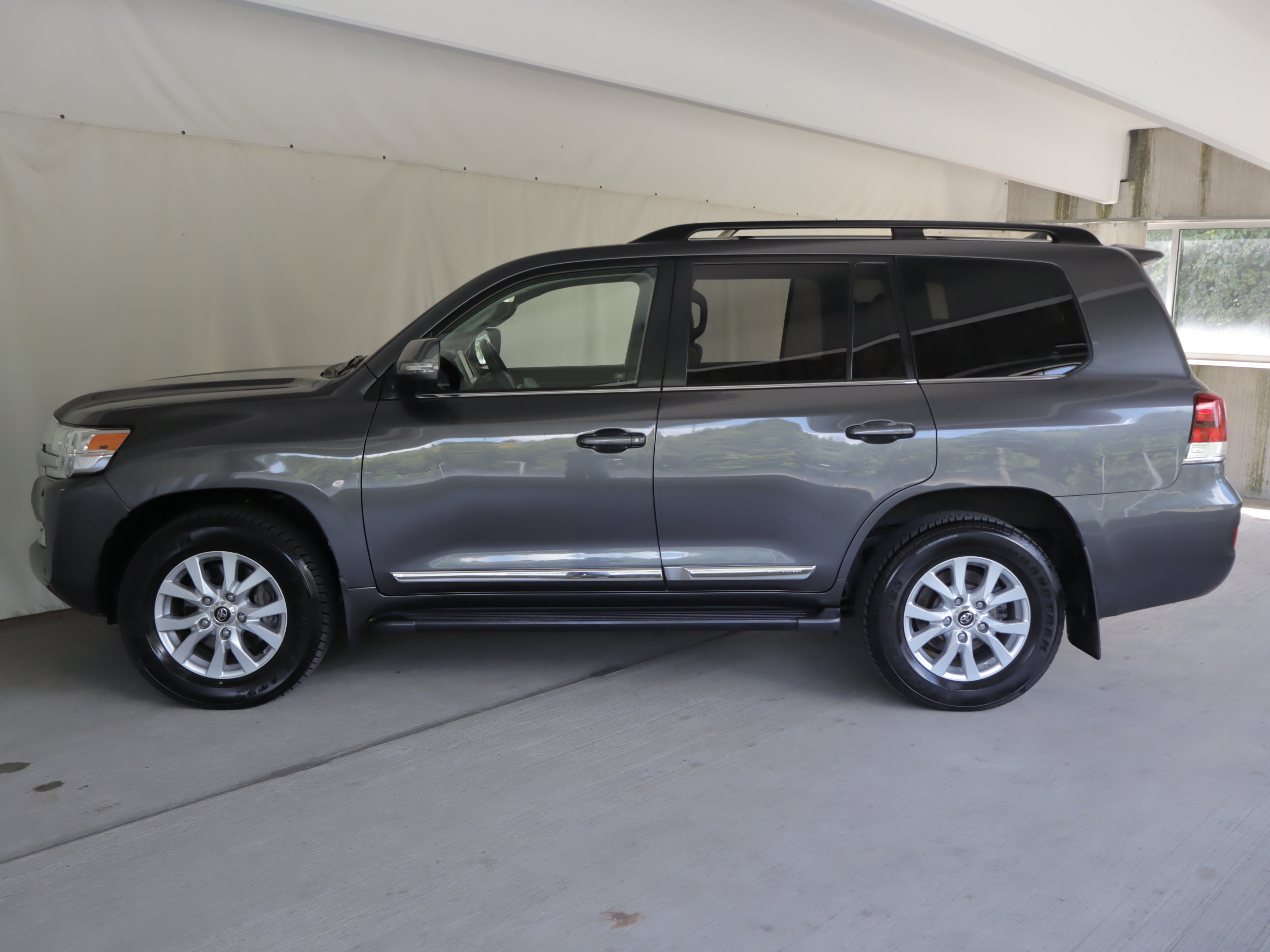 Used 2021 Toyota Land Cruiser AWD/4WD image 29