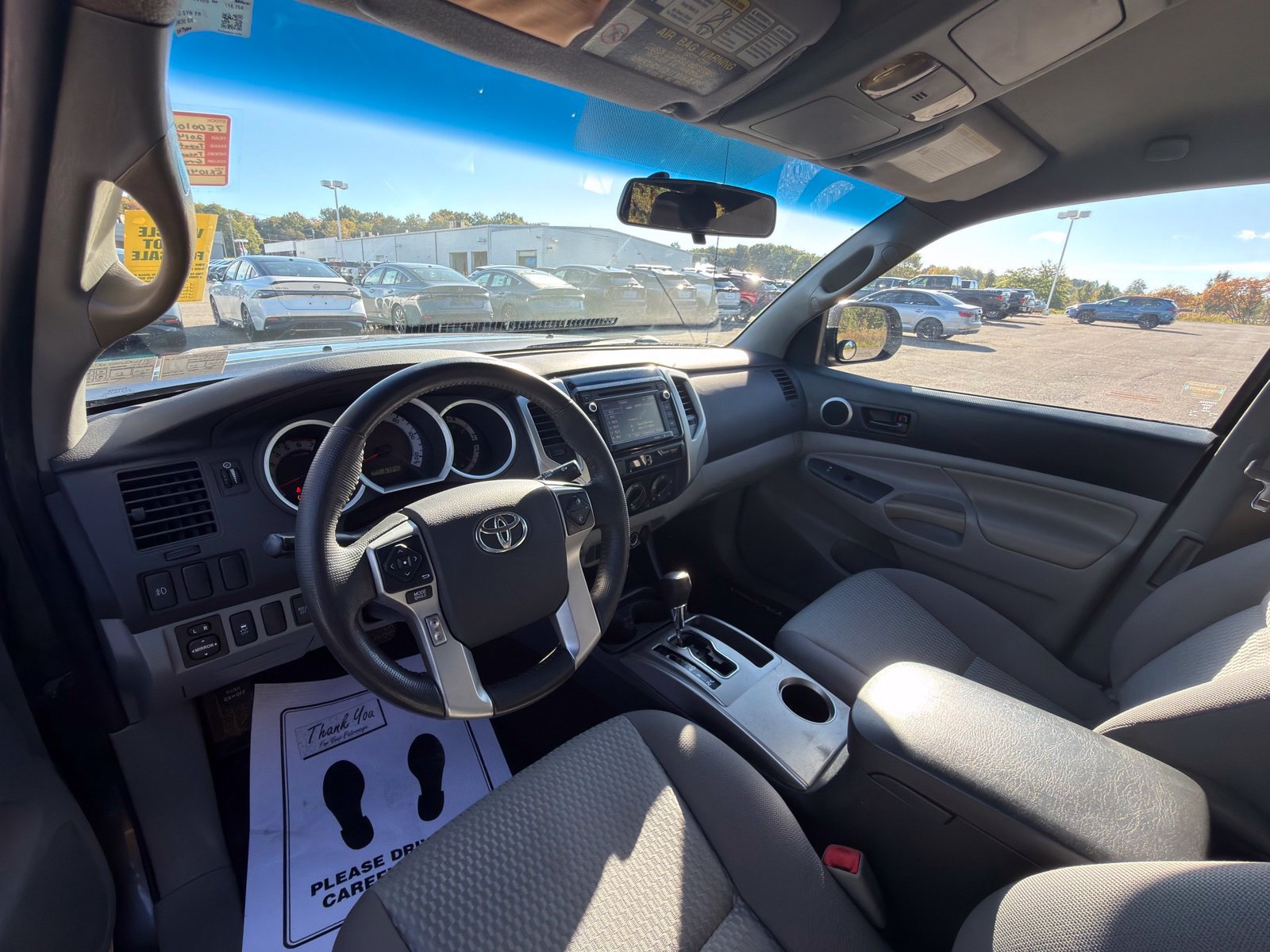 Used 2014 Toyota Tacoma 4x4 Access Cab V6 w/ SR5 Package image 2