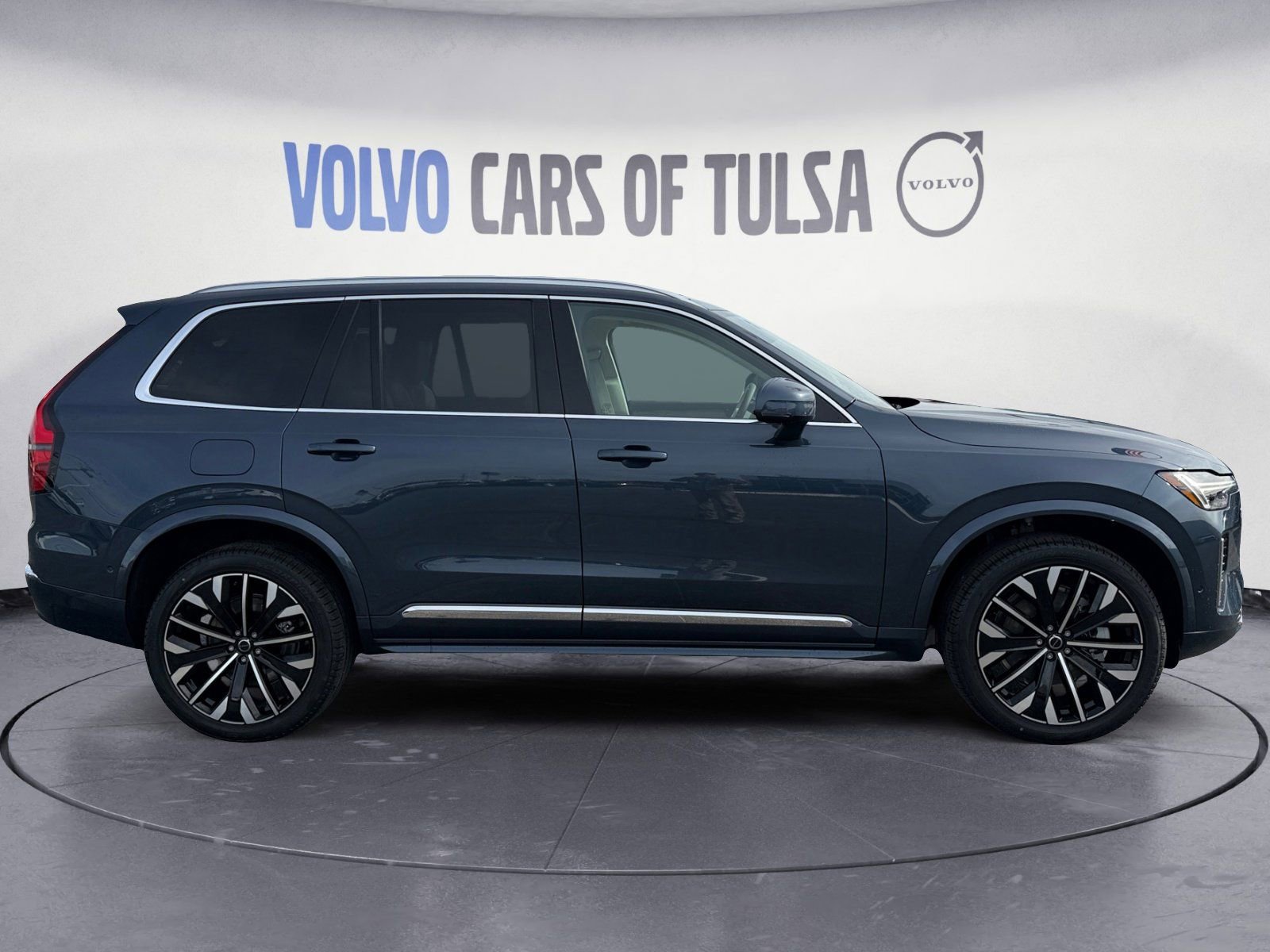 New 2026 Volvo XC90 B6 Ultra w/ Protection Package image 6