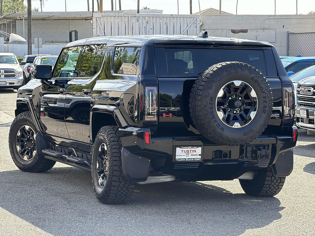 Used 2024 GMC Hummer EV 2X w/ Extreme Off-Road Package AWD/4WD image 7