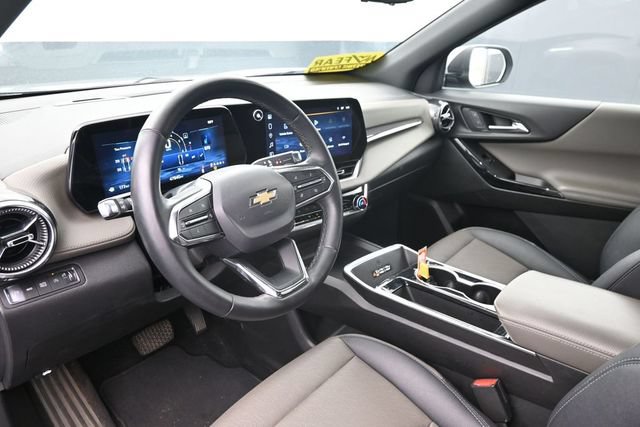Used 2025 Chevrolet Equinox LT w/ Convenience Package II AWD/4WD image 18