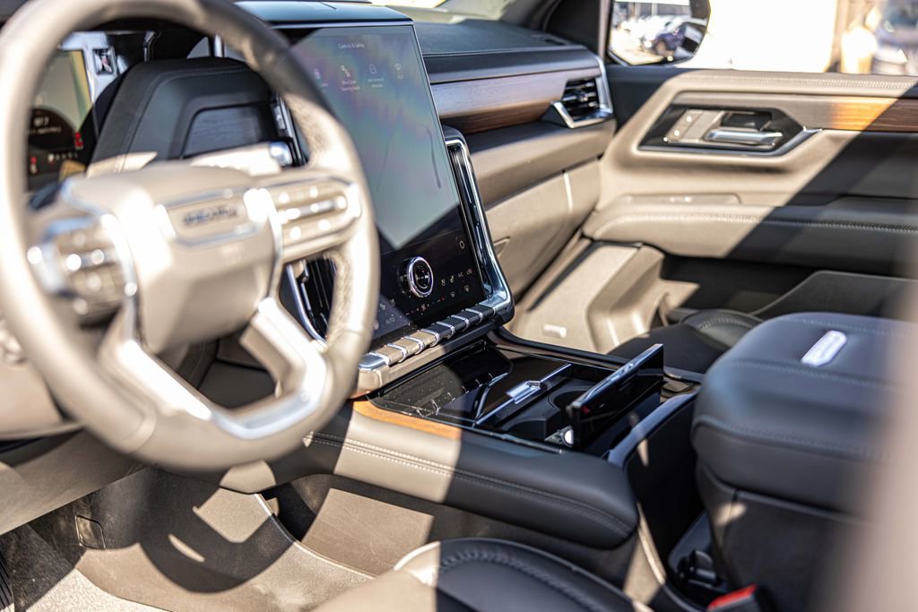 Used 2026 GMC Yukon Denali w/ Sun & Power Step Package image 23