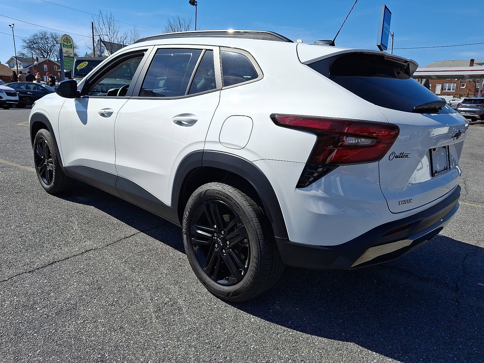 Used 2024 Chevrolet Trax ACTIV w/ Driver Confidence Package FWD image 3