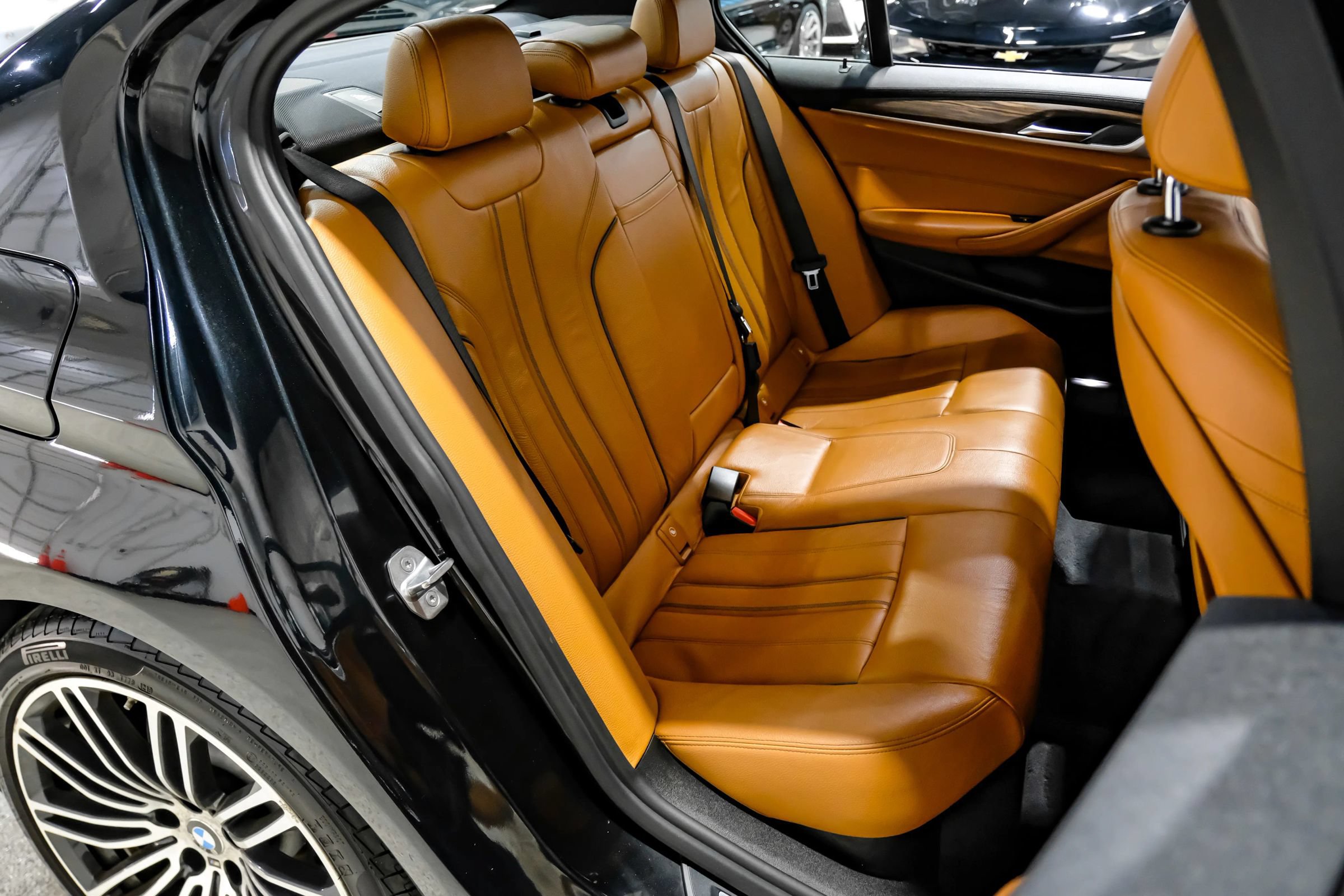 Used 2017 BMW 540i RWD image 36