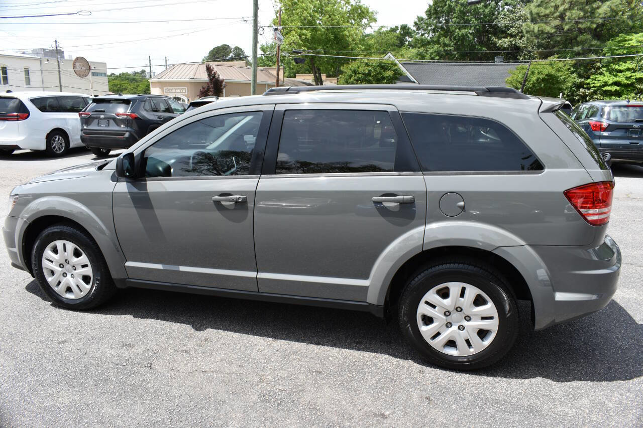 Used 2020 Dodge Journey SE FWD image 38
