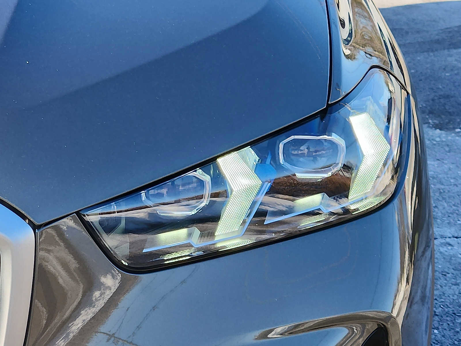 Used 2026 BMW X5 xDrive40i w/ Premium Package image 9