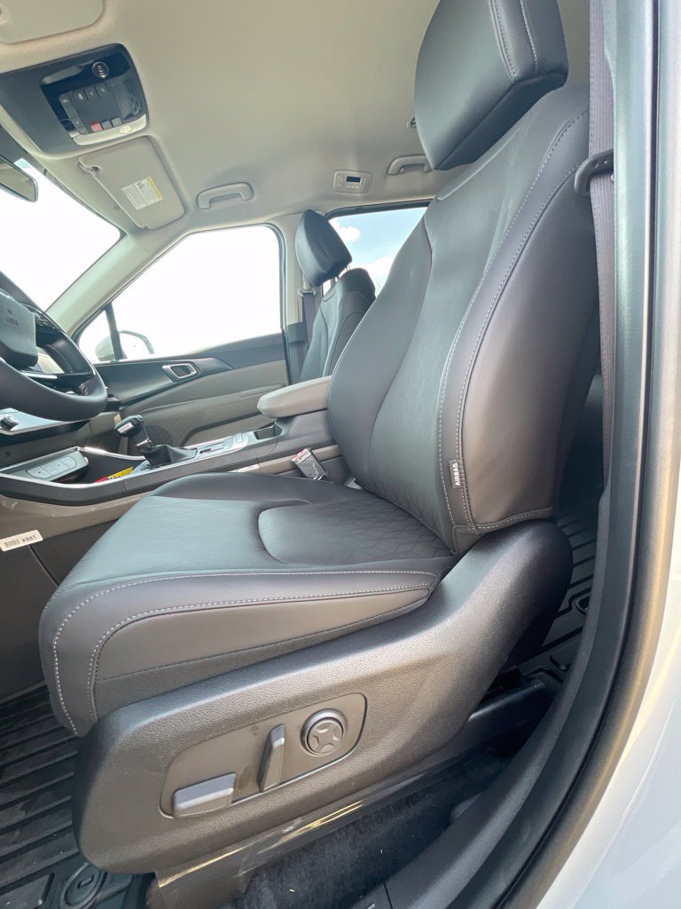 New 2027 Kia Carnival FWD image 10